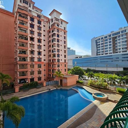 Marina-A38 Kk Centre Homestay Kota Kinabalu Kültér fotó