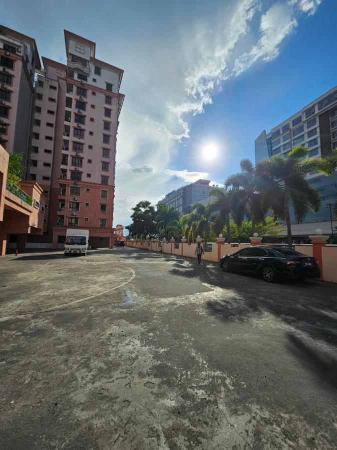 Marina-A38 Kk Centre Homestay Kota Kinabalu Kültér fotó