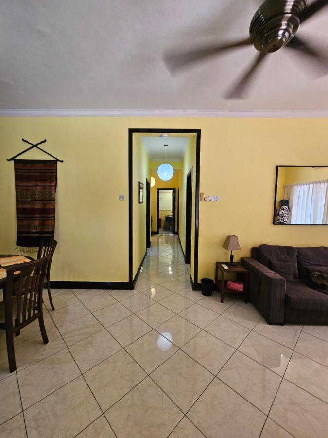 Marina-A38 Kk Centre Homestay Kota Kinabalu Kültér fotó